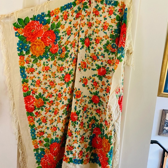 Vintage Accessories - VTG Huge 60s floral folk fringe wool scarf festival cottagecore grannycore shawl